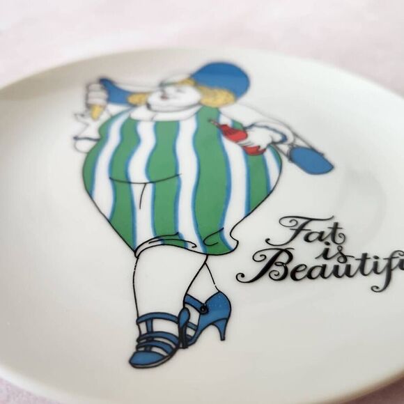Fat is beautiful Fitz and Floyd collectors plate 7-in plus size woman green dre - Picture 3 of 5